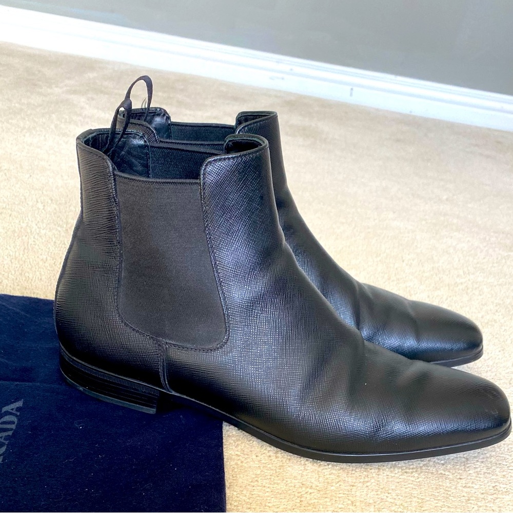 Men’s Prada black saffiano leather Chelsea boot. 9.5 US